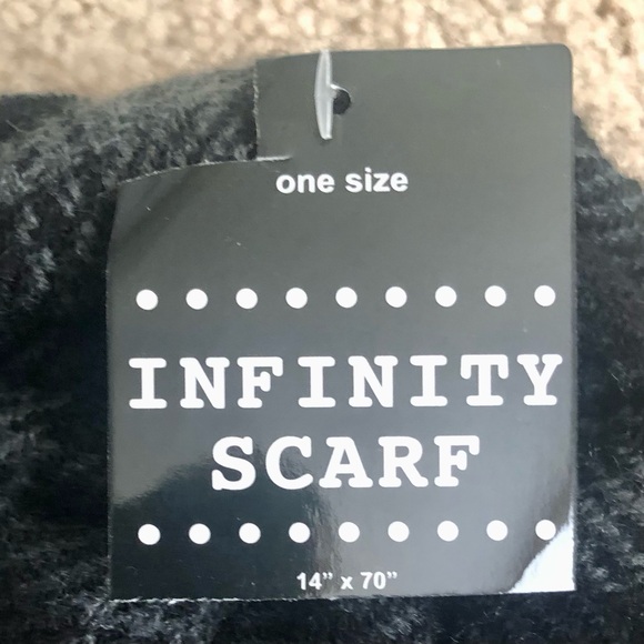 NWT Winter Infinity Scarf. - Picture 2 of 3